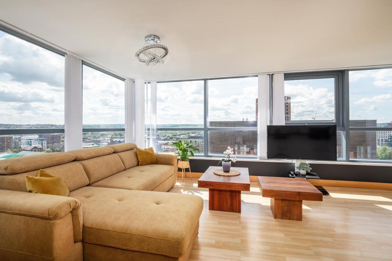 Leeds Most Stunning Penthouse! - Sleeps 8 Apartment Exterior photo