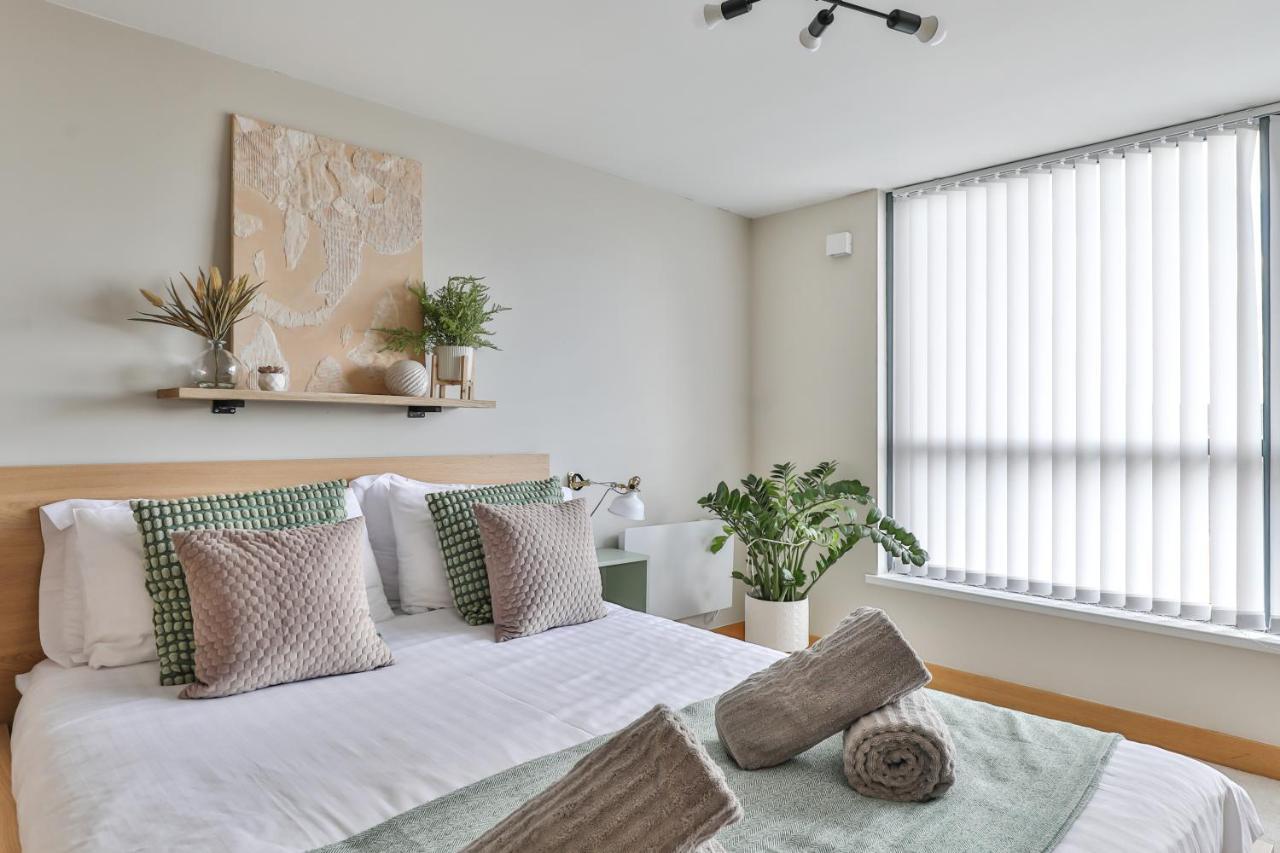 Leeds Most Stunning Penthouse! - Sleeps 8 Apartment Exterior photo