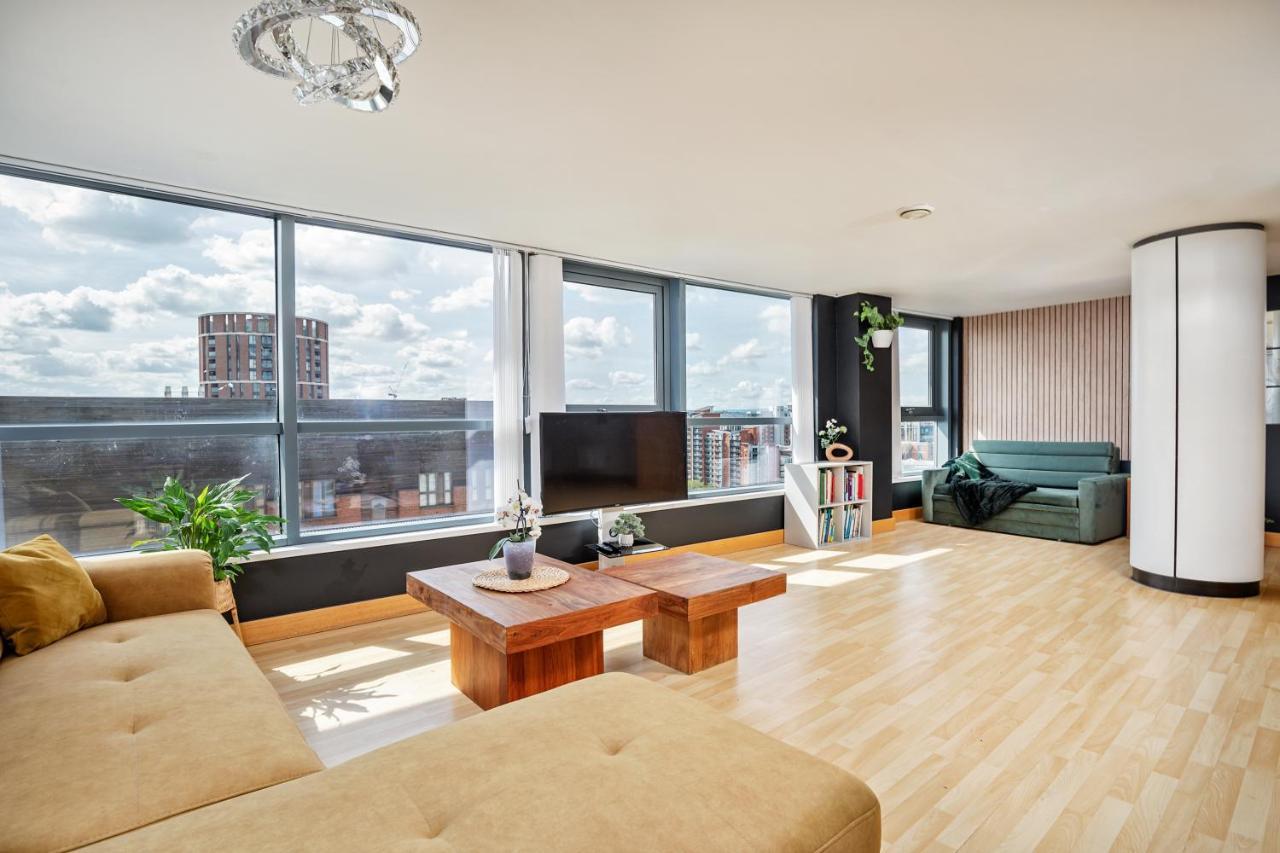 Leeds Most Stunning Penthouse! - Sleeps 8 Apartment Exterior photo