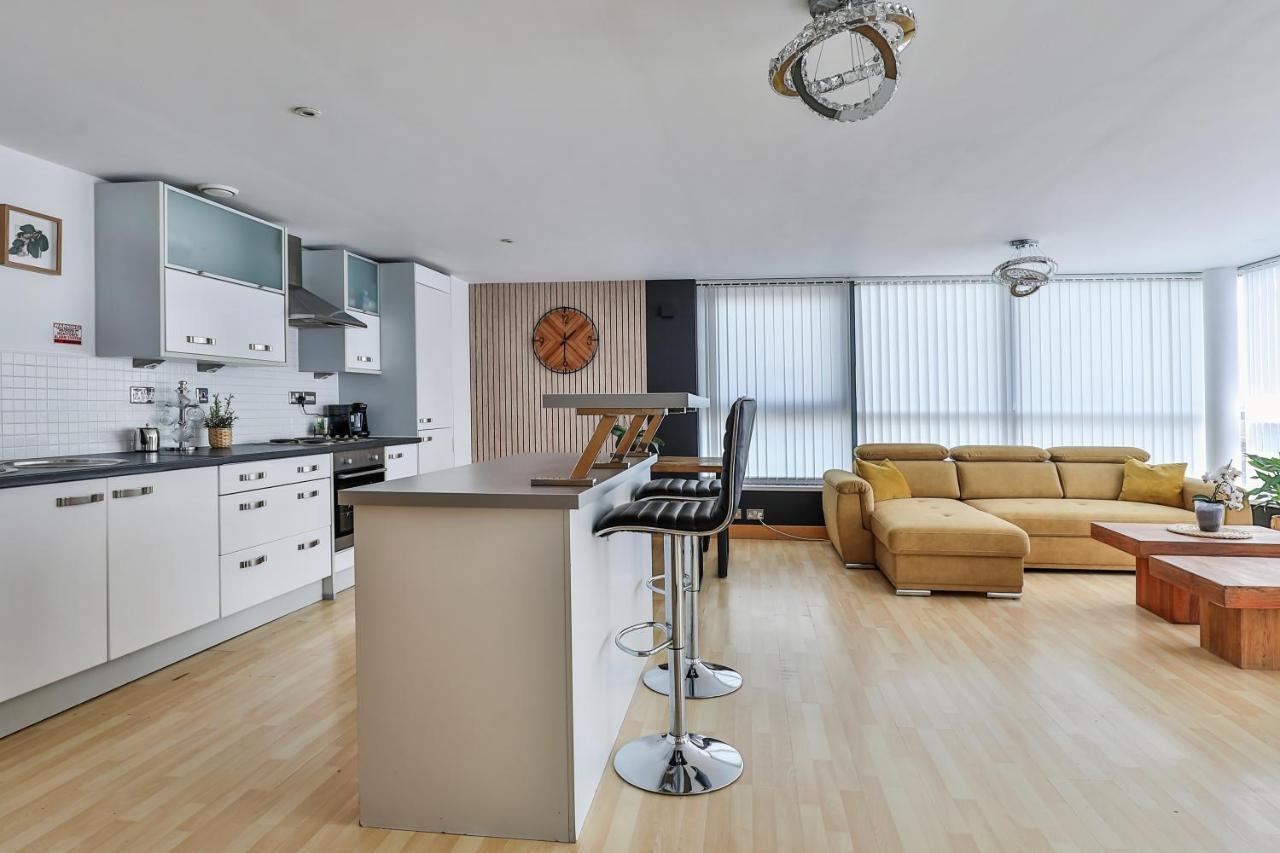 Leeds Most Stunning Penthouse! - Sleeps 8 Apartment Exterior photo